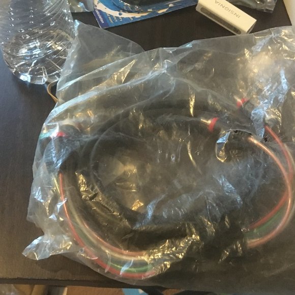 Steren 6ft 5-RCA Mini Component A/V Cable 257-606BK - Picture 1 of 9